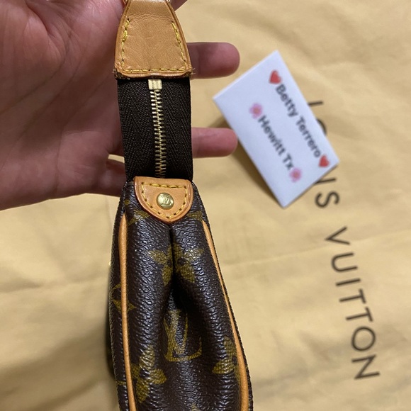 Eva Monogram - Picture 8 of 16